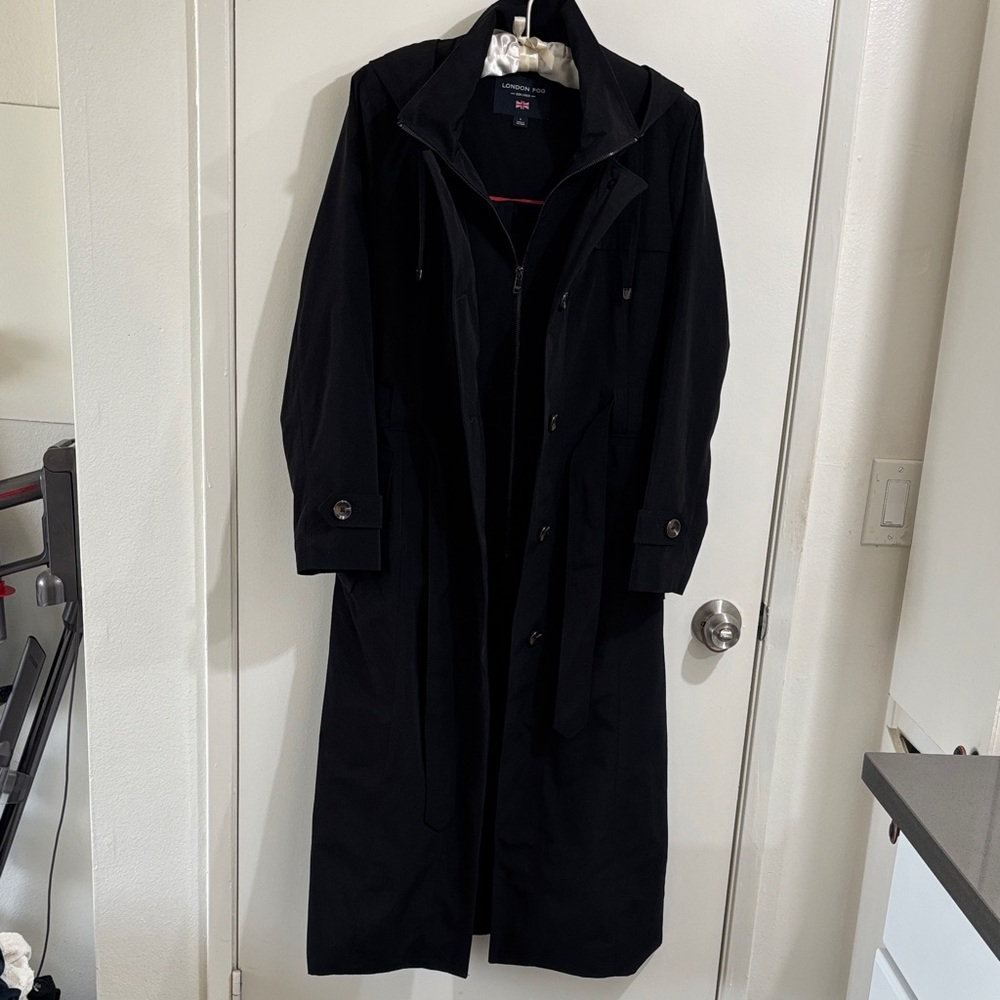 London Fog Classic 3/4 length Black Rain Trench Coat with hood